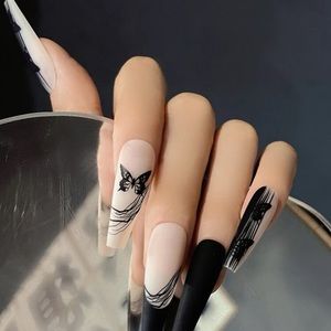 Fake nails